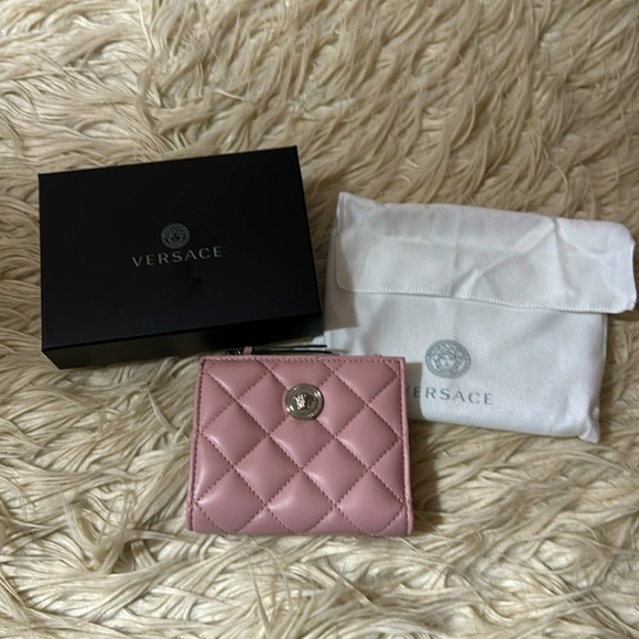 Versace Handbags - New without tags Versace Medusa card case compact wallet